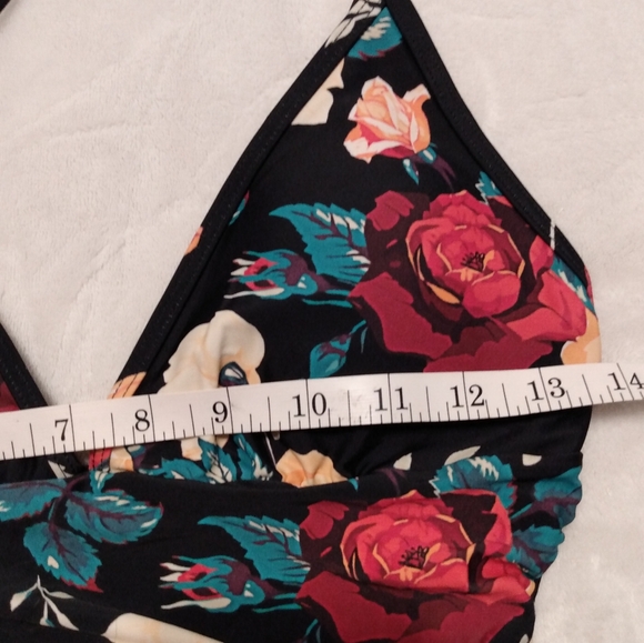 One piece swimsuit - Picture 5 of 5